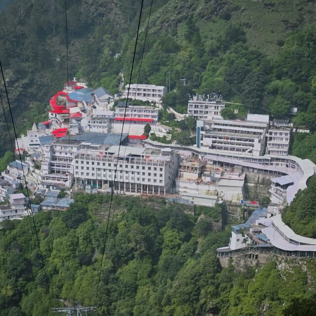 Vaishno Devi Deluxe